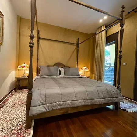 Mikpritja 1 Апартаменты Корча