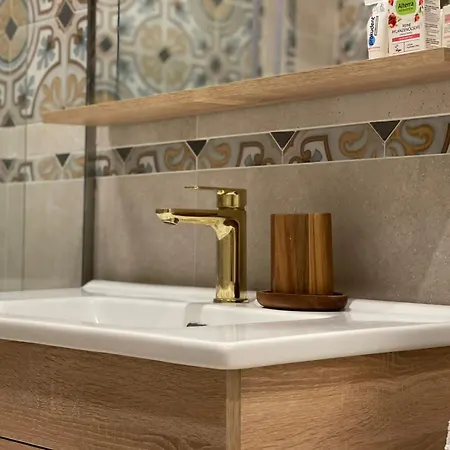 Appartement Mikpritja 1 *